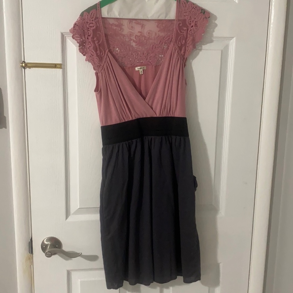 Pink/gray StudioY dress. Also has side pockets.